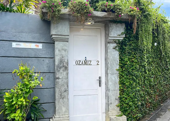 Ozamiz Villa Seminyak by Bali Villas R Us
