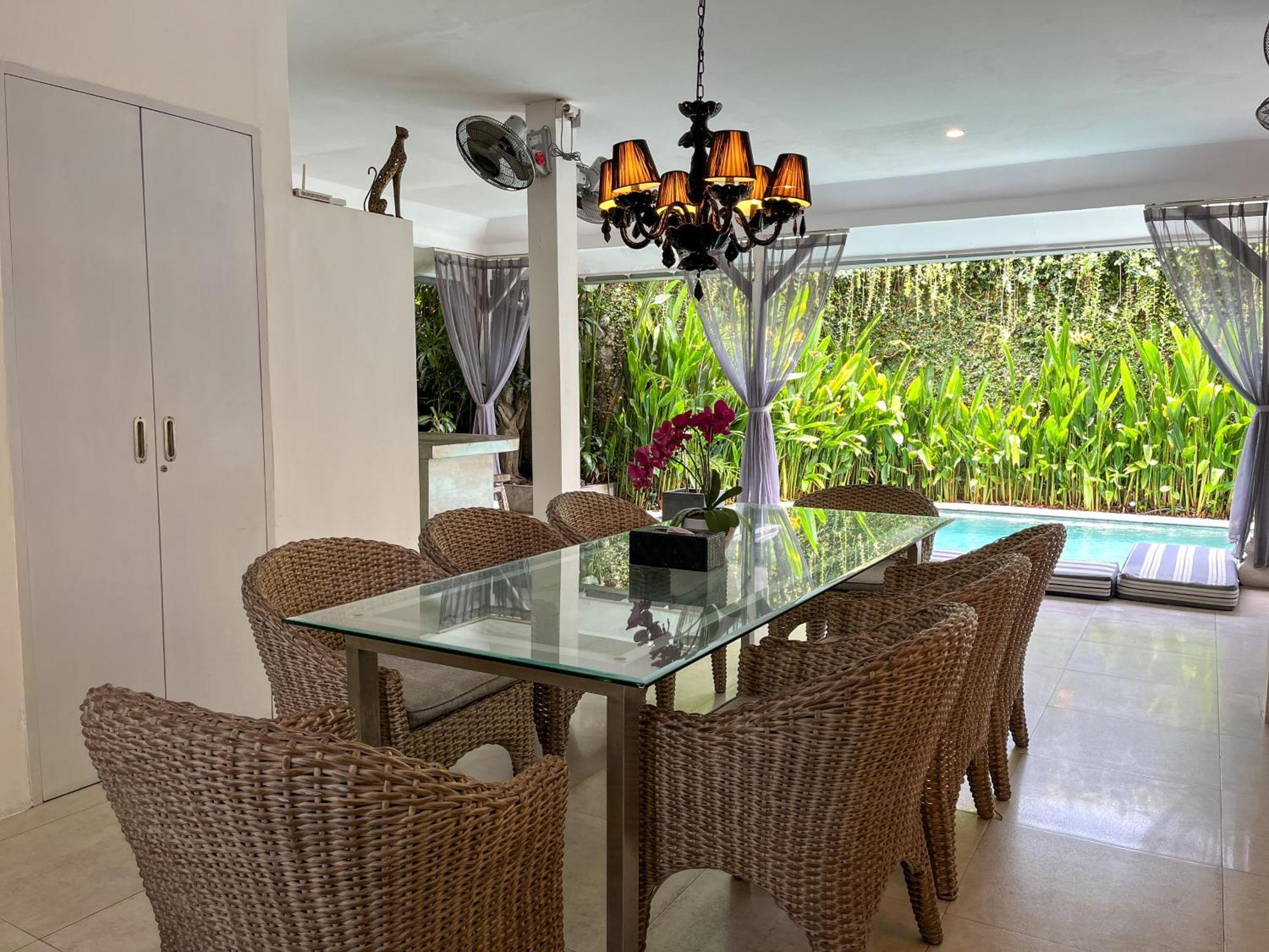 Villa Ozamiz By Bali R Us Seminyak (Bali)
